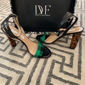 NWT DVF Sandles